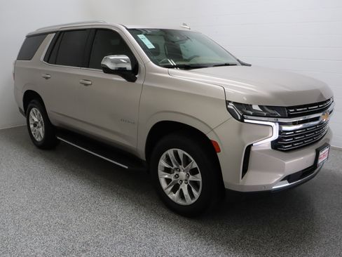 Used 2022 Chevrolet Tahoe Premier RWD image 4