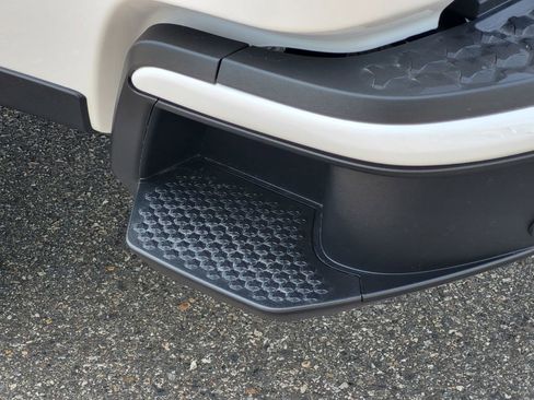 New 2026 GMC Canyon AT4 w/ Technology Plus Package image 11