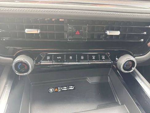 New 2026 Chevrolet Suburban LT w/ Comfort Package image 19