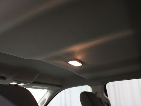 Used 2017 RAM 1500 Classic SLT image 17