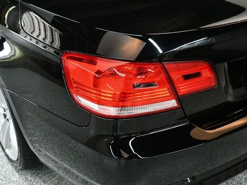 Used 2009 BMW 335i Convertible RWD image 16