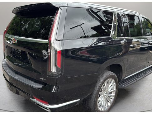 Certified 2024 Cadillac Escalade ESV Premium Luxury w/ LPO, Floor Liner Package AWD/4WD image 10