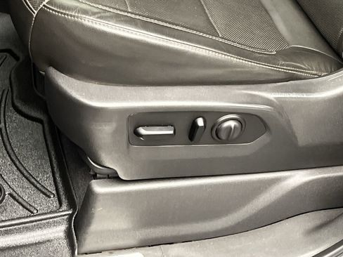 Used 2020 Chevrolet Silverado 1500 LTZ w/ LTZ Plus Package image 11