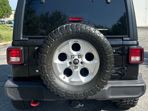 Used 2018 Jeep Wrangler Sport AWD/4WD image 7