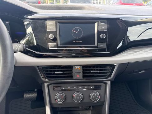 Used 2022 Volkswagen Taos S AWD/4WD image 18