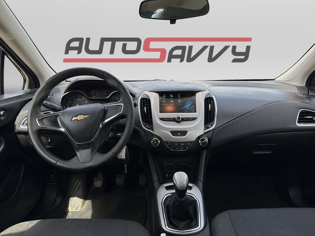 Used 2018 Chevrolet Cruze LS FWD image 17