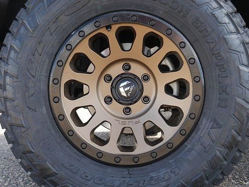 Used 2022 Ford Bronco Badlands image 60