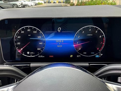 Certified 2025 Mercedes-Benz GLA 250 4MATIC image 22