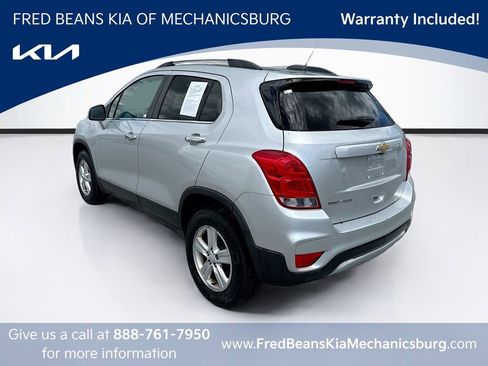 Used 2017 Chevrolet Trax LT w/ LT Convenience Package AWD/4WD image 5
