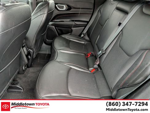 Used 2022 Jeep Compass Trailhawk AWD/4WD image 34