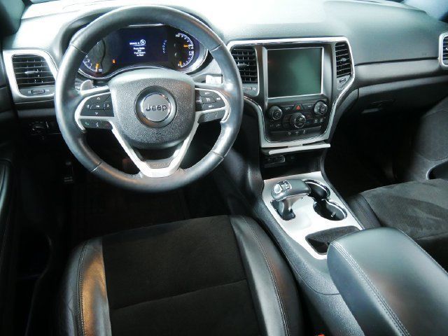 Used 2015 Jeep Grand Cherokee Altitude AWD/4WD image 4