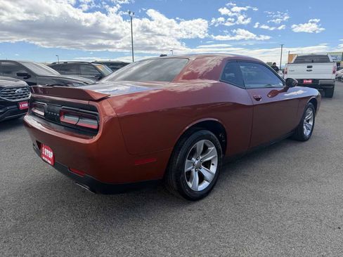 Used 2021 Dodge Challenger SXT RWD image 6