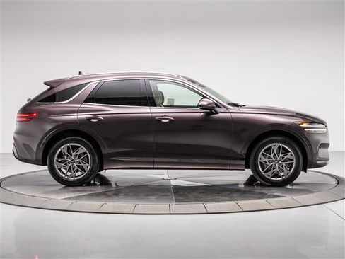 Used 2023 Genesis GV70 2.5T w/ Select Package image 6