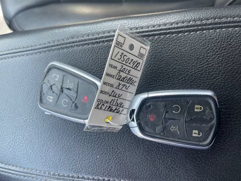 Used 2019 Cadillac XT4 Premium Luxury AWD/4WD image 26