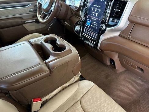 Used 2020 RAM 1500 Laramie image 12