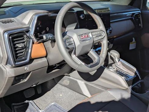 New 2026 GMC Canyon AT4 image 8