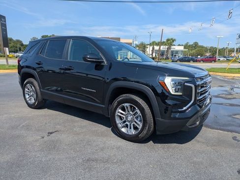 Used 2025 GMC Terrain Elevation FWD image 3