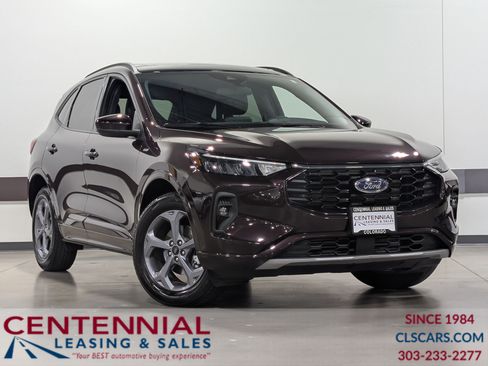 Used 2023 Ford Escape ST-Line Select w/ Class II Trailer Tow Package AWD/4WD image 1