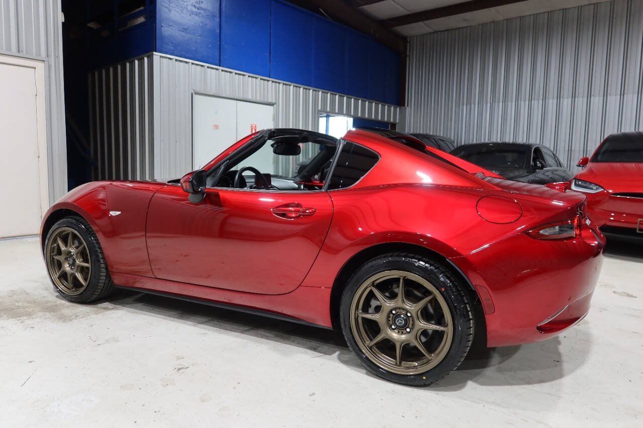 Used 2022 MAZDA MX-5 Miata RF Grand Touring RWD image 2
