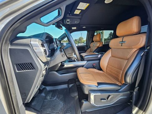 Certified 2022 Ford F150 Platinum w/ Equipment Group 701A High AWD/4WD image 3