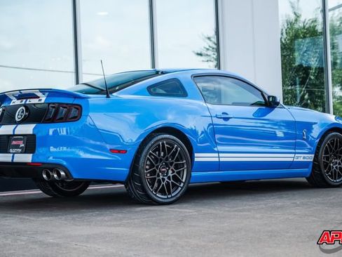 Used 2013 Ford Mustang Shelby GT500 RWD image 43