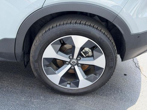 Certified 2026 Volvo XC40 B5 Plus AWD/4WD image 8