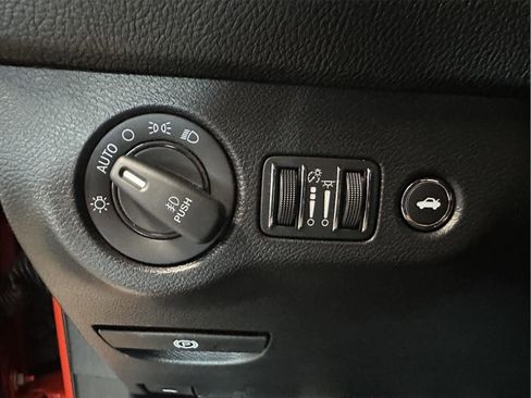 Used 2022 Dodge Challenger R/T Scat Pack w/ Shaker Package image 18