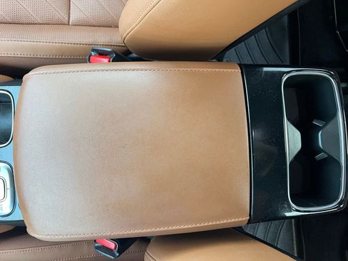 Used 2023 Kia Telluride AWD image 36