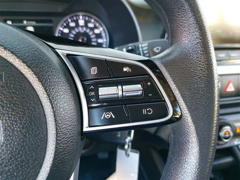 Used 2023 Kia Forte LXS image 18