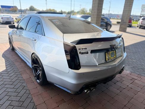Used 2016 Cadillac CTS V w/ Luxury Package RWD image 9