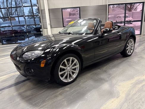 Used 2007 MAZDA MX-5 Miata Grand Touring image 32
