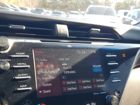 Used 2018 Toyota Camry XSE w/ Driver Assist Package image 19