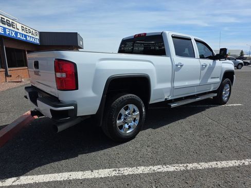Used 2019 GMC Sierra 2500 Denali w/ Duramax Plus Package image 7