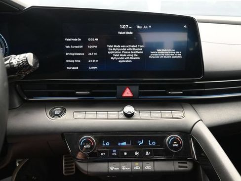 Used 2025 Hyundai Elantra SEL FWD image 39