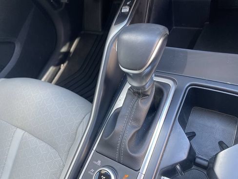 Certified 2022 Kia Sorento S w/ Panoramic Sunroof Package AWD/4WD image 30