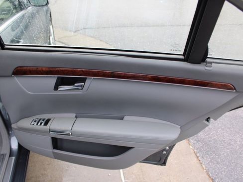 Used 2007 Mercedes-Benz S 550 image 24