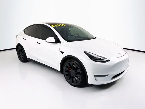 Used 2022 Tesla Model Y Performance image 3