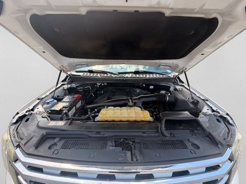 Used 2018 Ford Expedition Limited w/ Equipment Group 302A RWD image 34