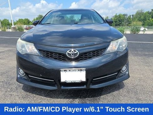 Used 2013 Toyota Camry SE FWD image 2