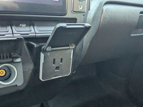 Used 2024 Chevrolet Silverado 1500 Custom image 25