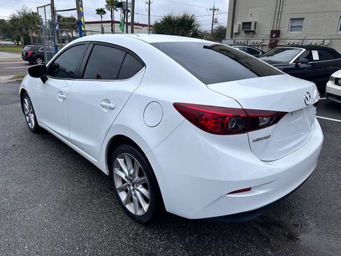 Used 2017 MAZDA MAZDA3 Touring FWD image 4