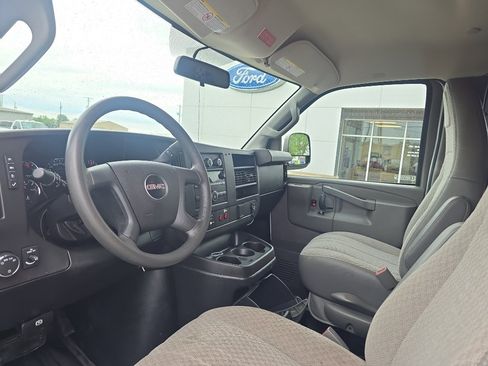 Used 2017 GMC Savana 2500 w/ All Terrain Package RWD image 17
