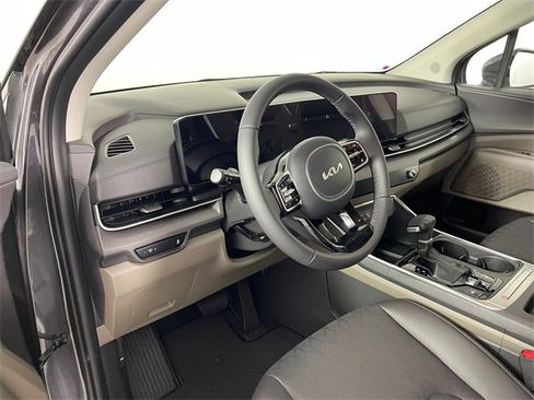 New 2026 Kia Carnival EX image 2