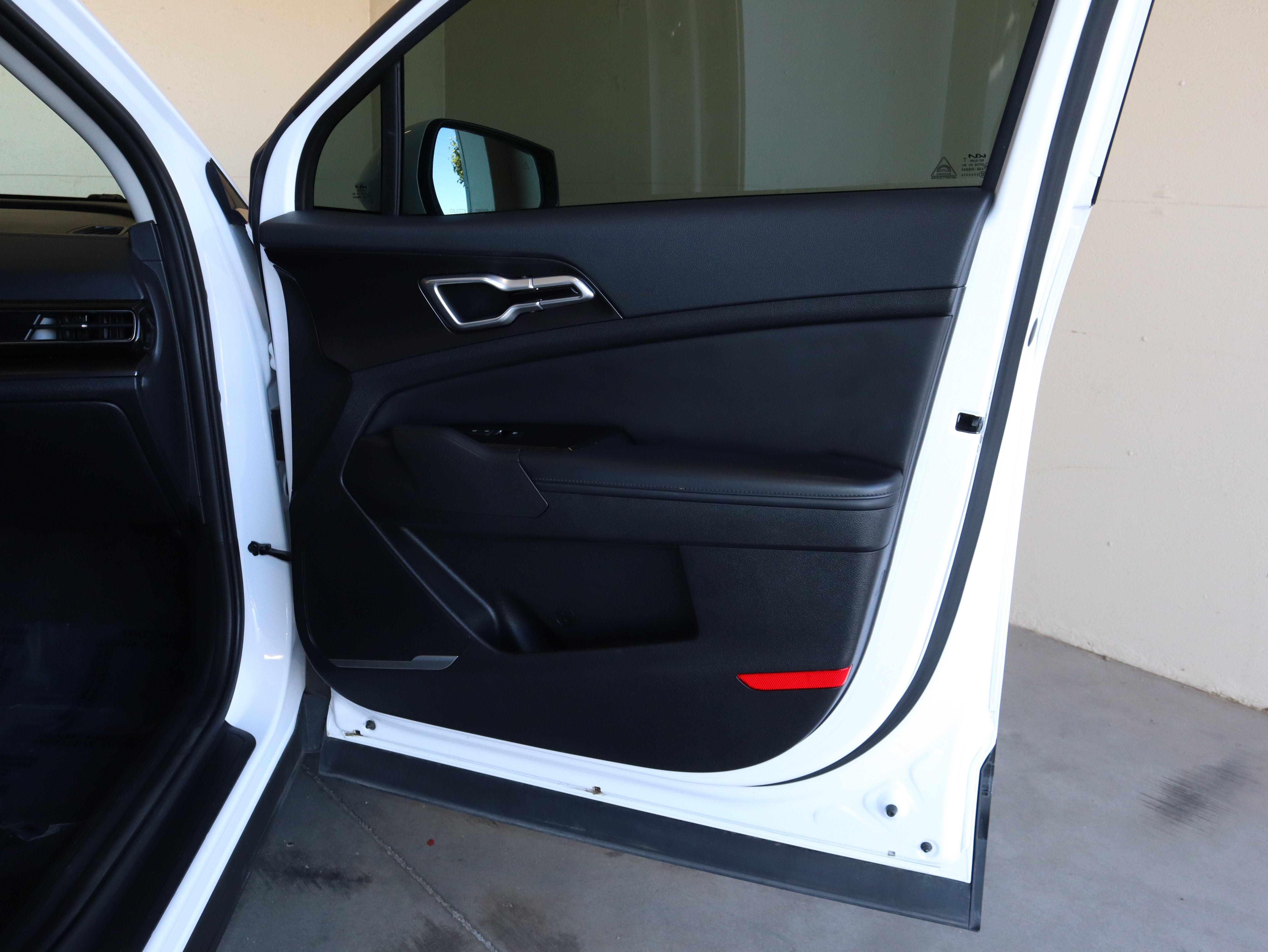 Used 2023 Kia Sportage EX FWD image 38
