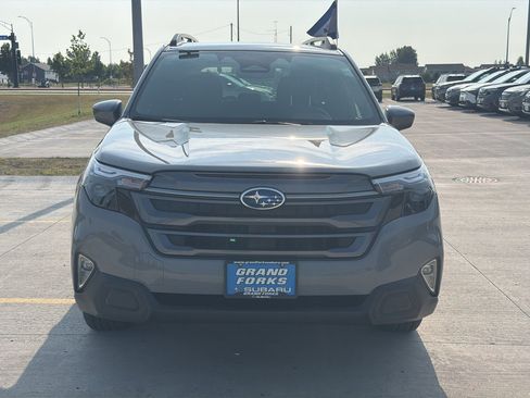 Used 2026 Subaru Forester Premium w/ Base/Premium Plus Package AWD/4WD image 3