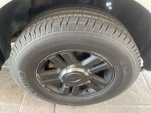 Used 2012 Ford Expedition XL image 22