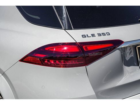 New 2026 Mercedes-Benz GLE 350 4MATIC image 11