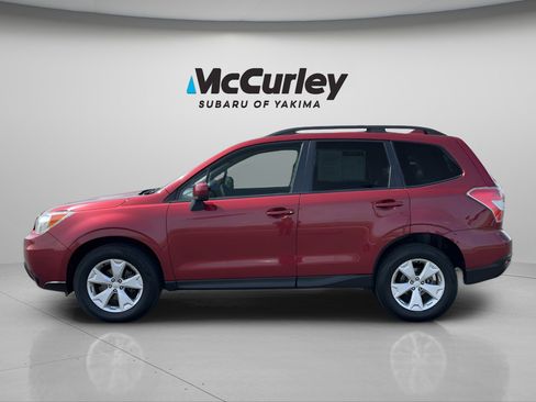 Used 2016 Subaru Forester 2.5i Premium w/ Popular Package #2 AWD/4WD image 4