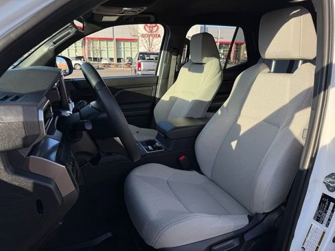 Certified 2025 Toyota 4Runner SR5 image 10