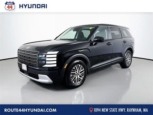 Certified 2026 Hyundai Palisade SE FWD image 1